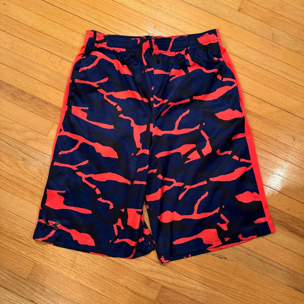 Under Armour basketball shorts Youth L